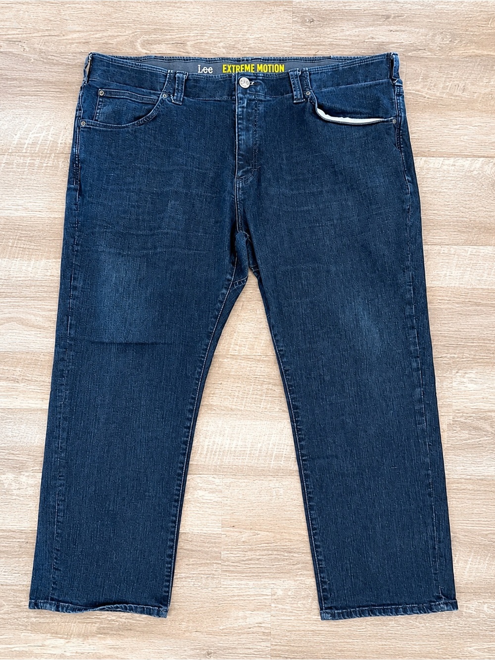 Lee Extreme Motion Athletic Fit Tapered Jeans Men’s 46x29 Dark Wash Stretch